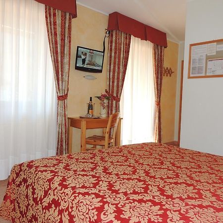 Albergo Eden Passo del Tonale Pokój zdjęcie