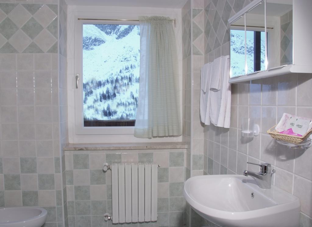 Albergo Eden Passo del Tonale Pokój zdjęcie